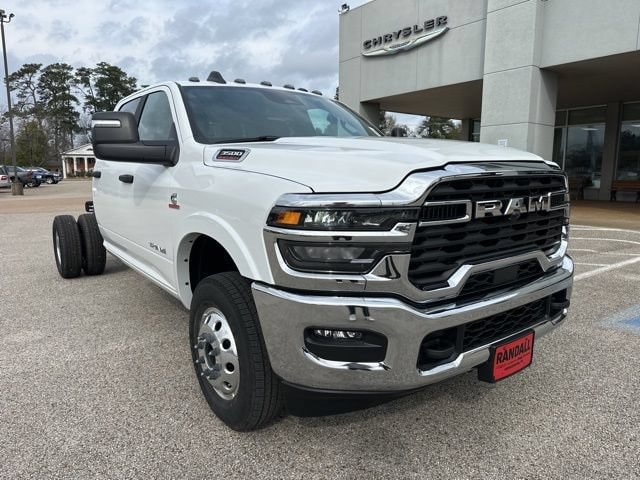 New 2026 Ram 3500 BIG HORN CREW CAB CHASSIS 4X4 60' CA