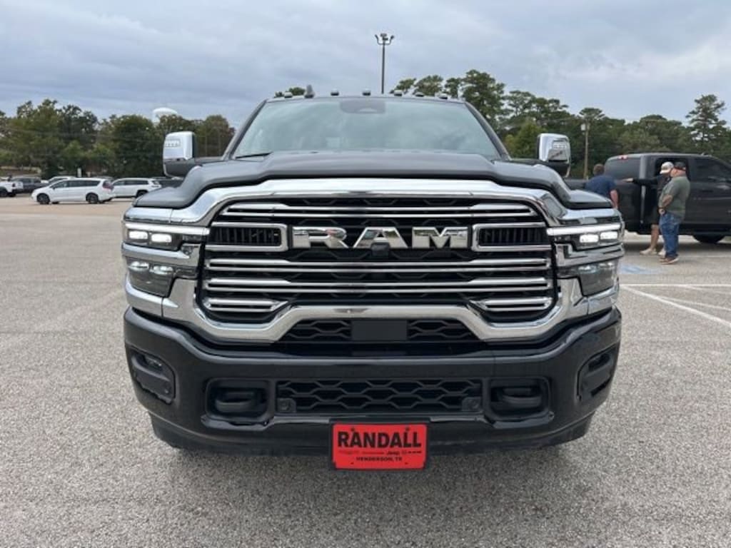New 2026 Ram 3500 LARAMIE CREW CAB 4X4 8' BOX Pickup