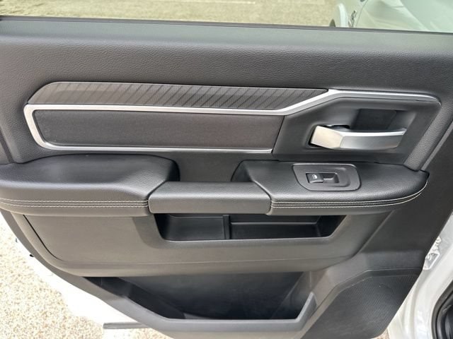2026 RAM 3500 Chassis Big Horn - Photo 30