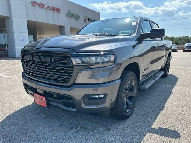 New 2026 Ram 1500 EXPRESS CREW CAB 4X4 5'7 BOX