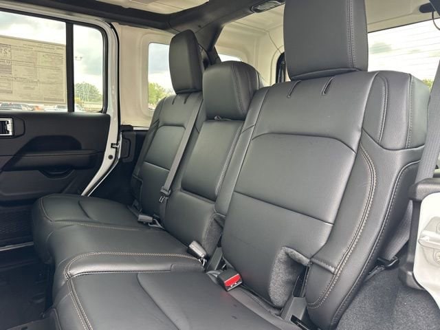 2026 Jeep Wrangler 4-Door Sahara - Photo 32