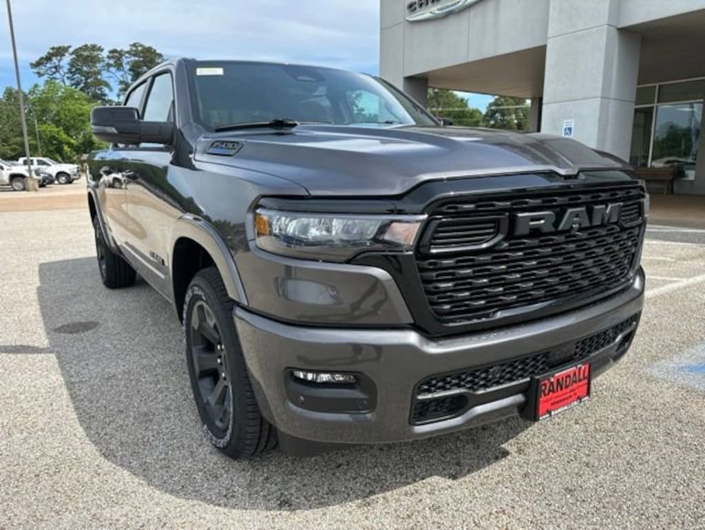 New 2026 Ram 1500 LONE STAR CREW CAB 4X2 5'7 BOX Pickup