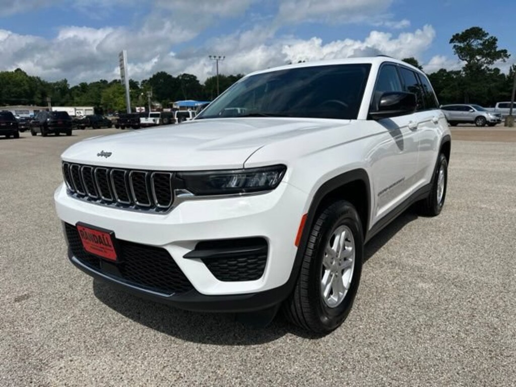 Used 2024 Jeep Grand Cherokee Laredo Laredo 4x2
