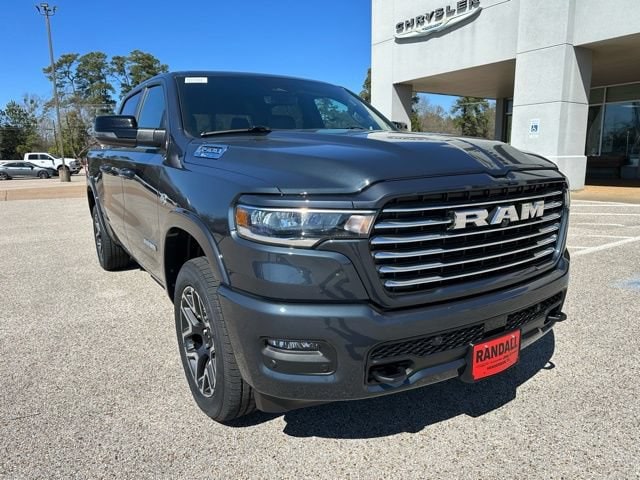 New 2026 Ram 1500 LARAMIE CREW CAB 4X4 5'7 BOX