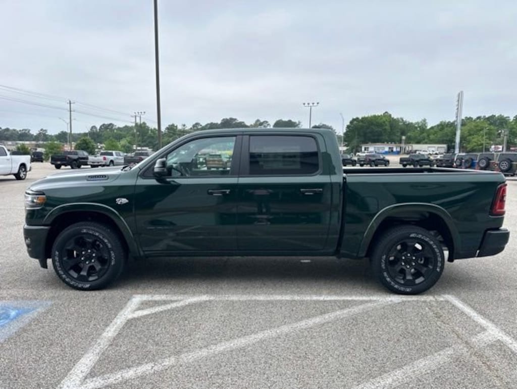 New 2026 Ram 1500 LONE STAR CREW CAB 4X4 5'7 BOX Pickup