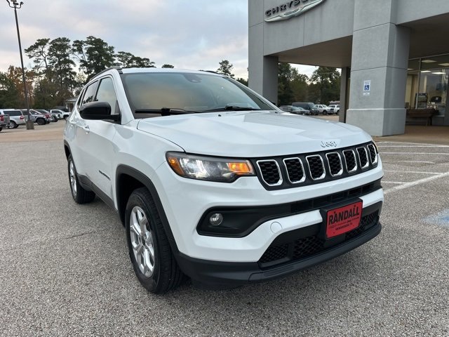 2025 Jeep Compass Latitude's photo