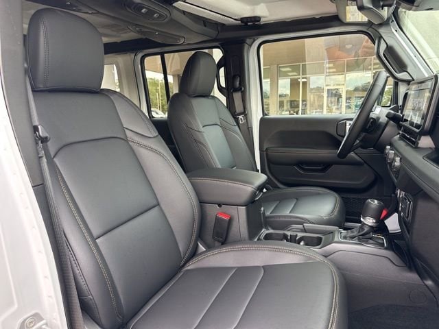 2026 Jeep Wrangler 4-Door Sahara - Photo 46