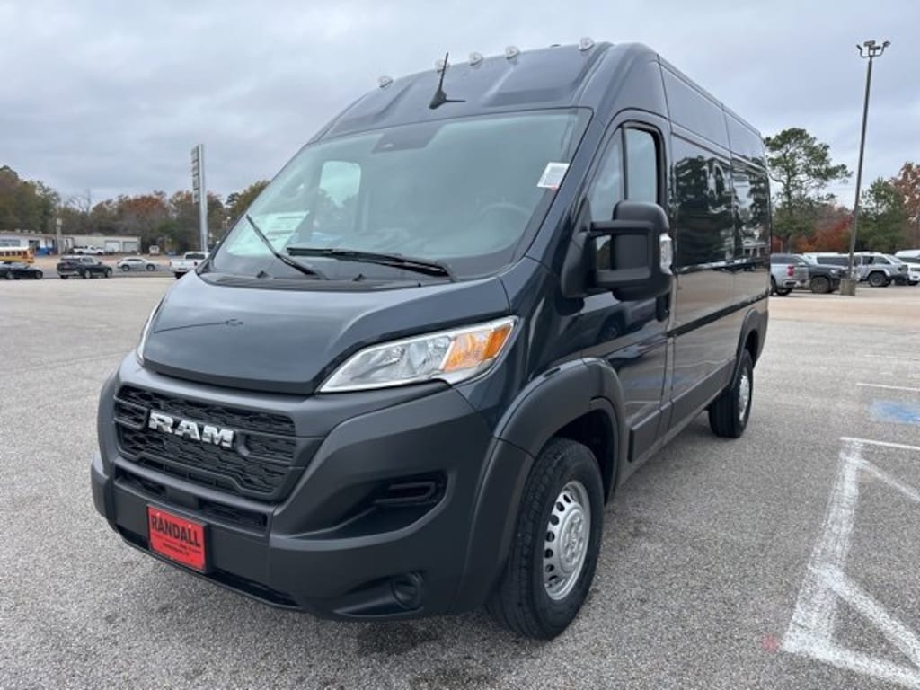 New 2026 Ram ProMaster PROMASTER 1500 TRADESMAN CARGO VAN HIGH ROOF 136' Cargo Van