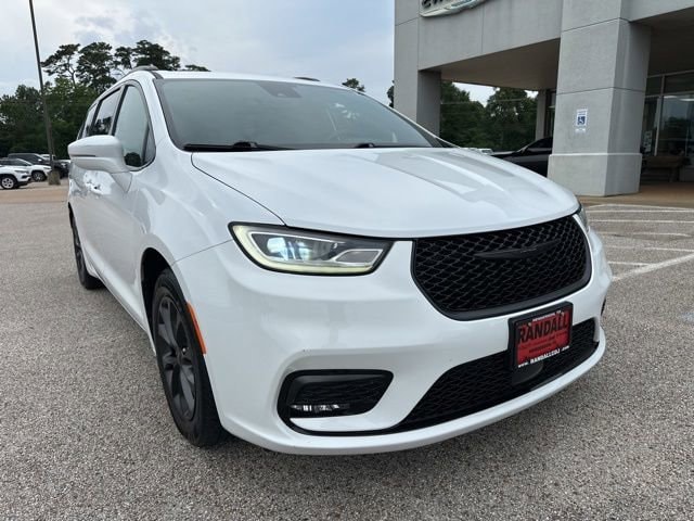 2021 Chrysler Pacifica Touring L's photo