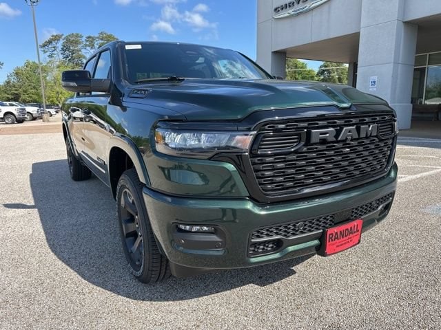 New 2026 Ram 1500 LONE STAR CREW CAB 4X4 5'7 BOX