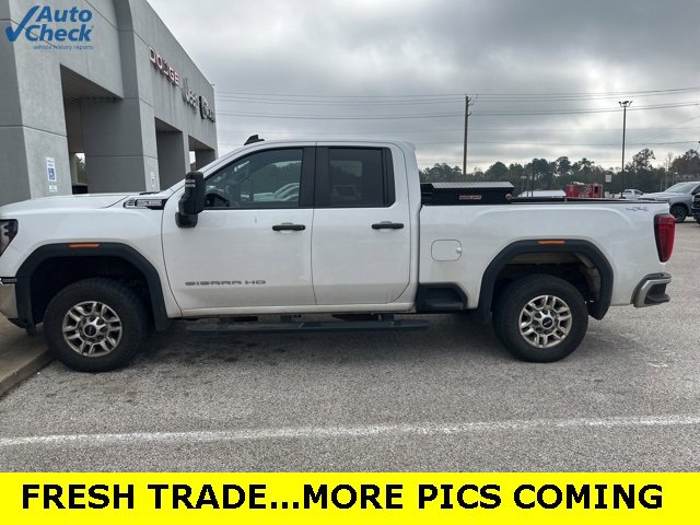 2024 GMC Sierra 2500HD Pro's photo