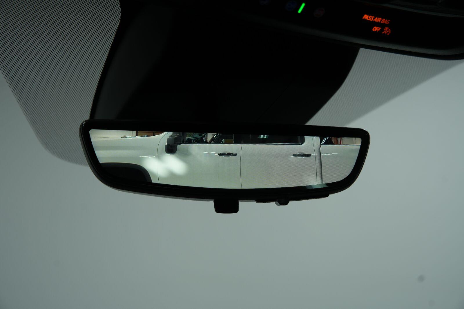 2026 GMC Yukon XL Denali - Photo 64