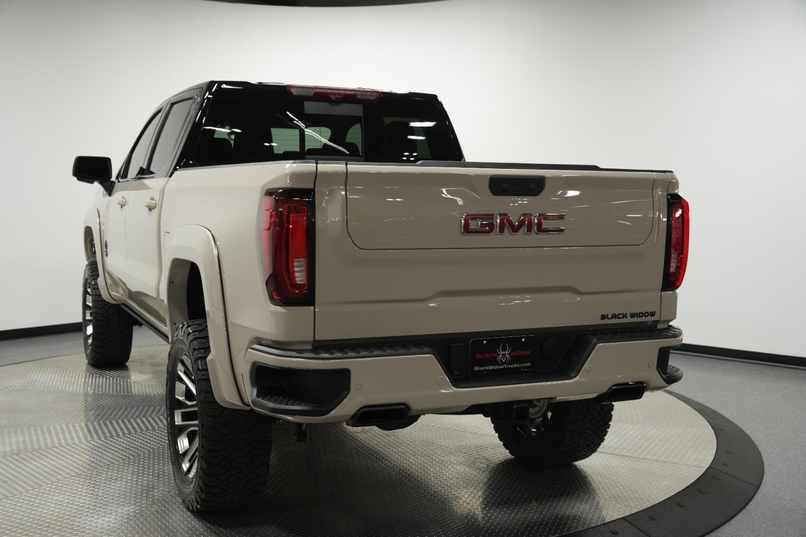 2026 GMC Sierra 1500 AT4 - Photo 11