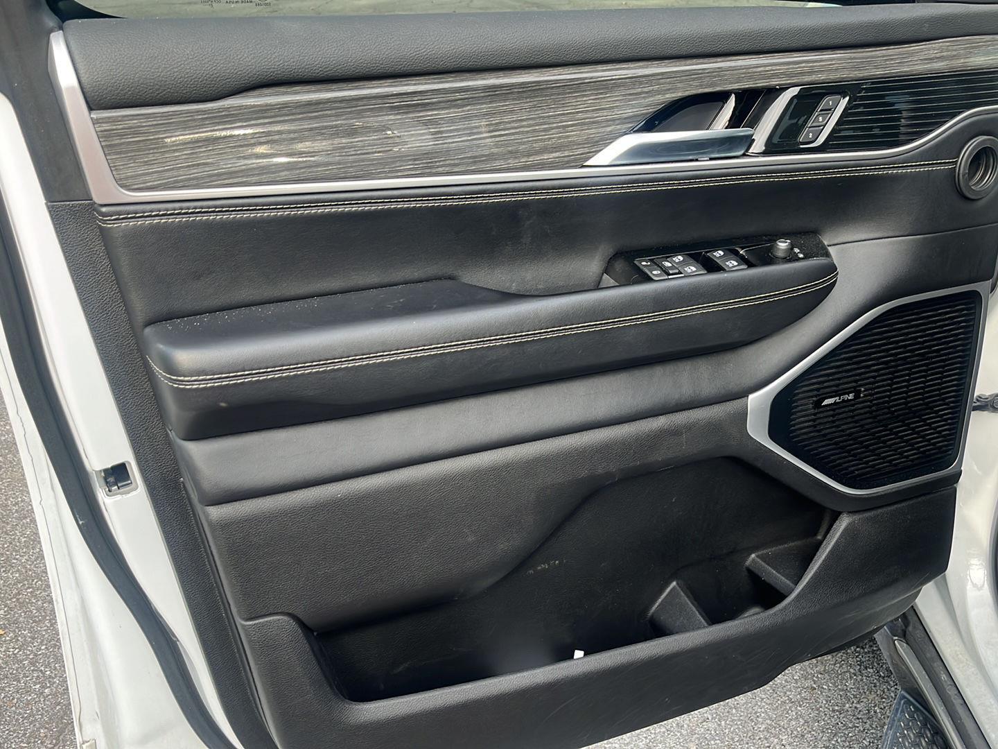 2022 Jeep Wagoneer Series II - Photo 9