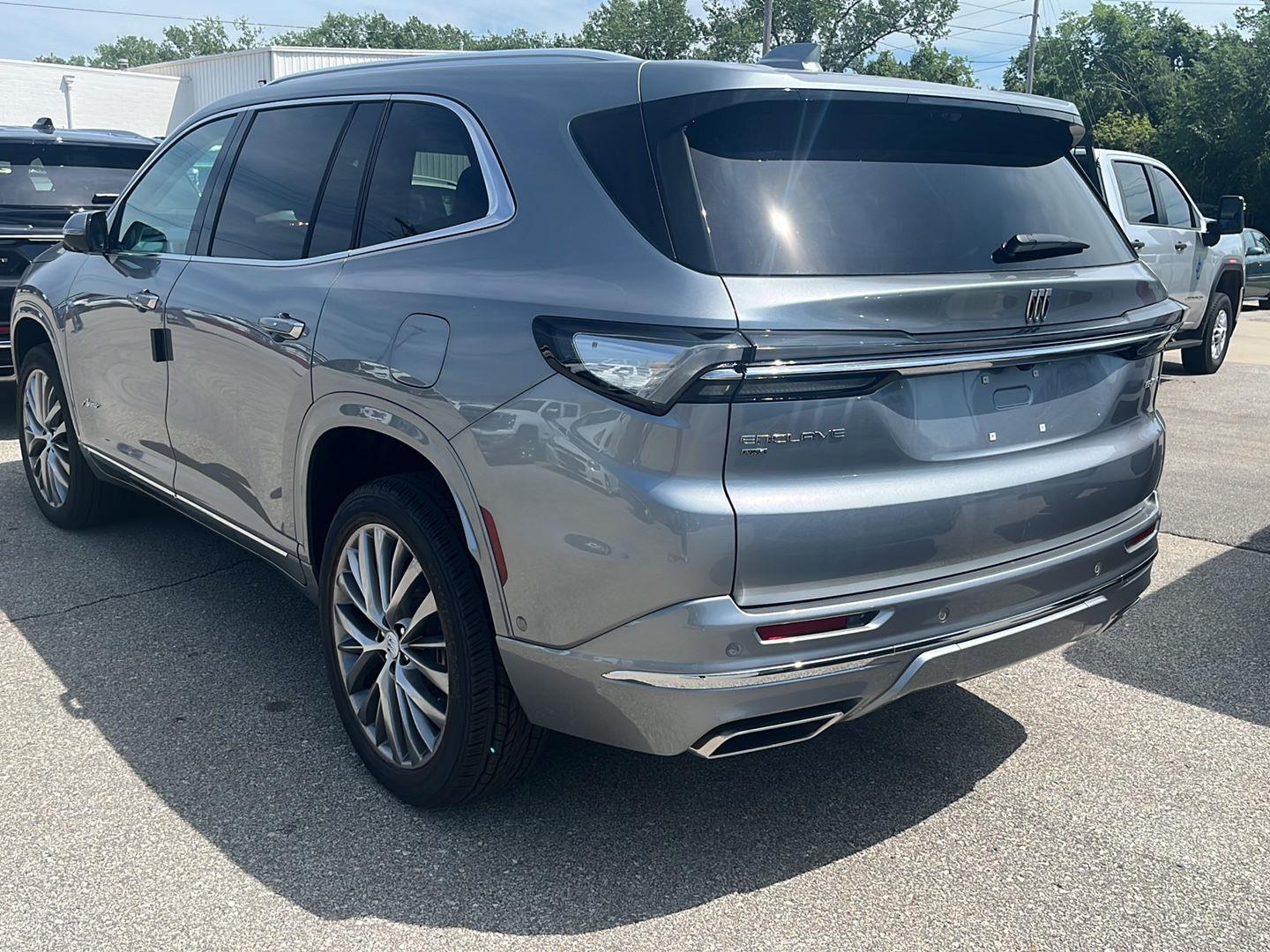 2026 Buick Enclave Avenir photo 3