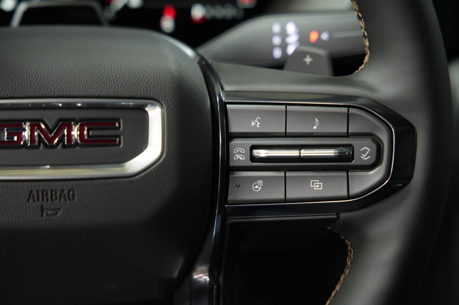 2026 GMC Yukon XL AT4 - Photo 35