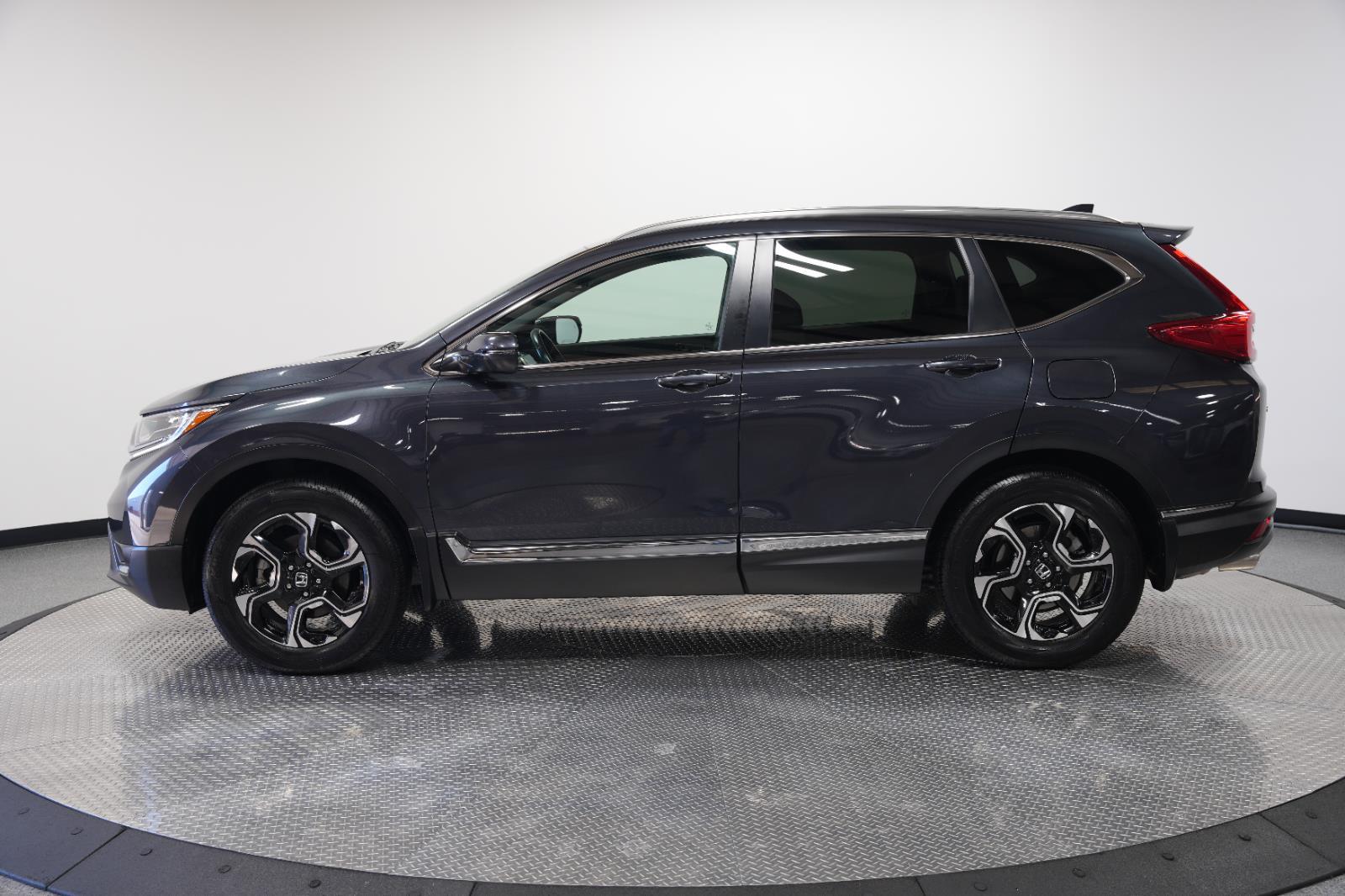 2018 Honda CR-V Touring photo 4