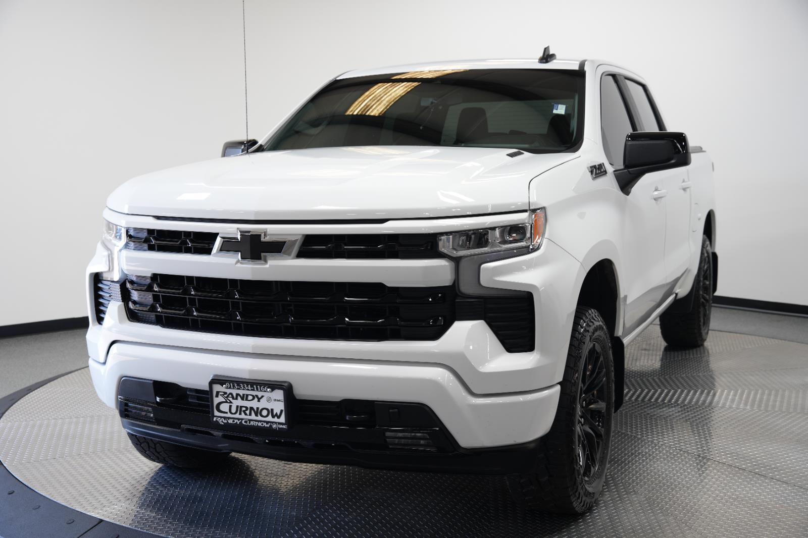 2023 Chevrolet Silverado 1500 RST photo 3