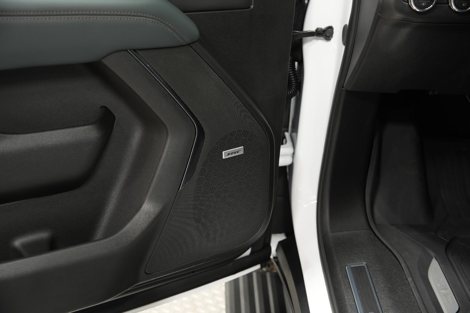 2026 GMC Yukon XL AT4 - Photo 26
