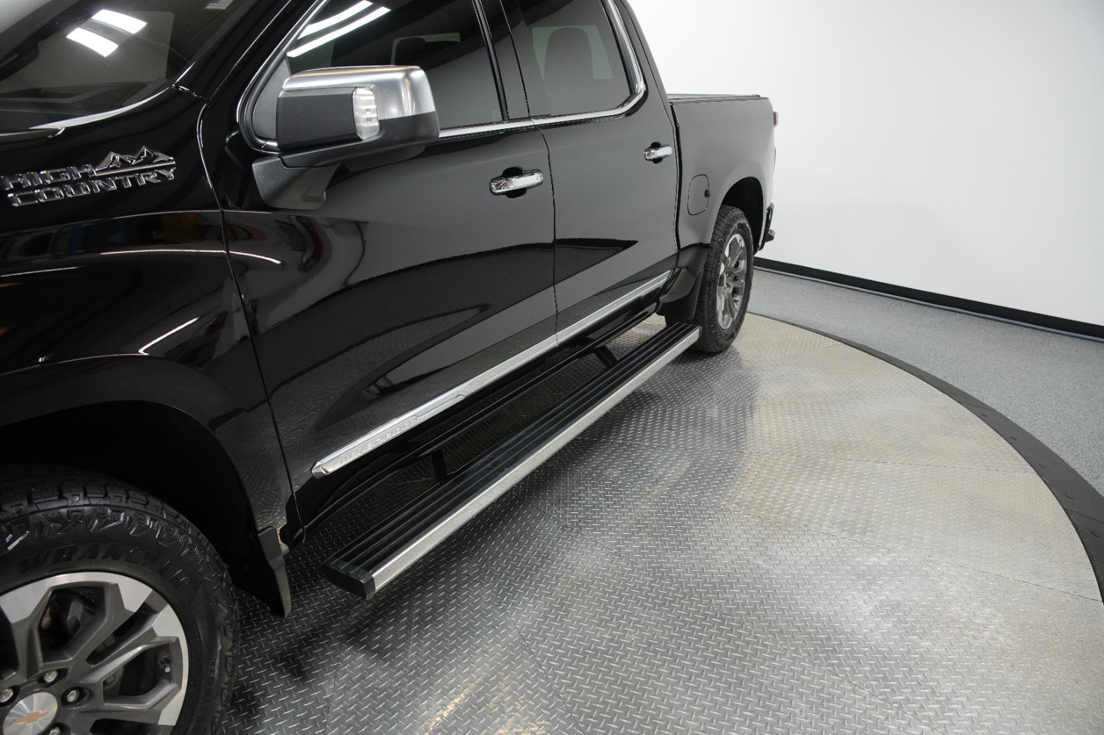 2024 Chevrolet Silverado 1500 High Country photo 4