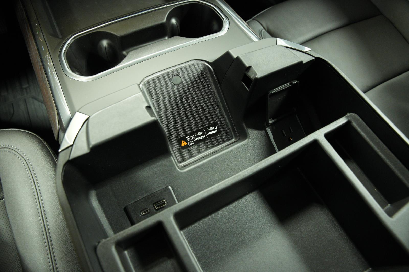 2025 GMC Sierra 2500HD SLT - Photo 39
