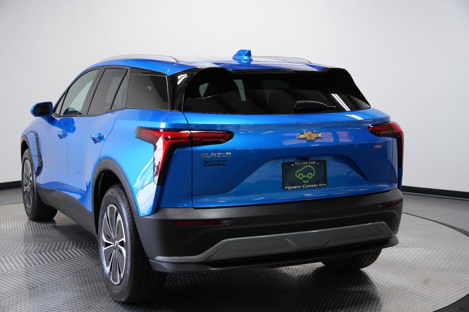 2024 Chevrolet Blazer EV LT - Photo 7