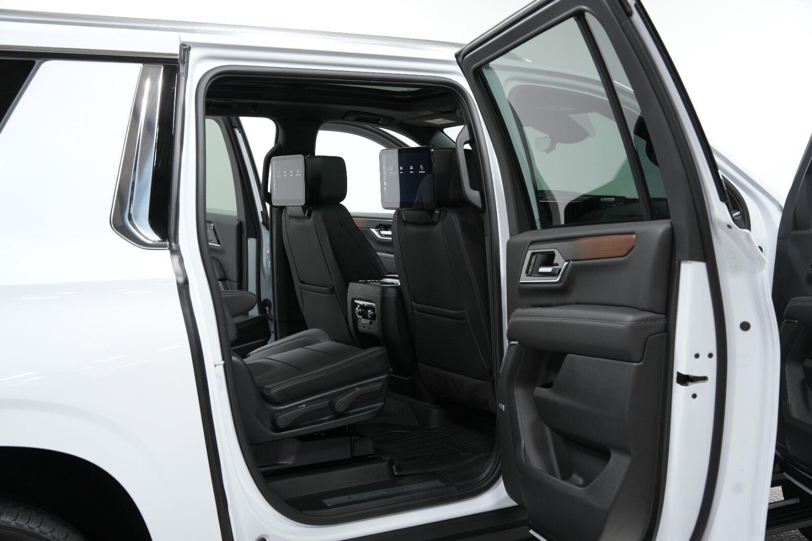 2026 GMC Yukon XL Denali - Photo 15