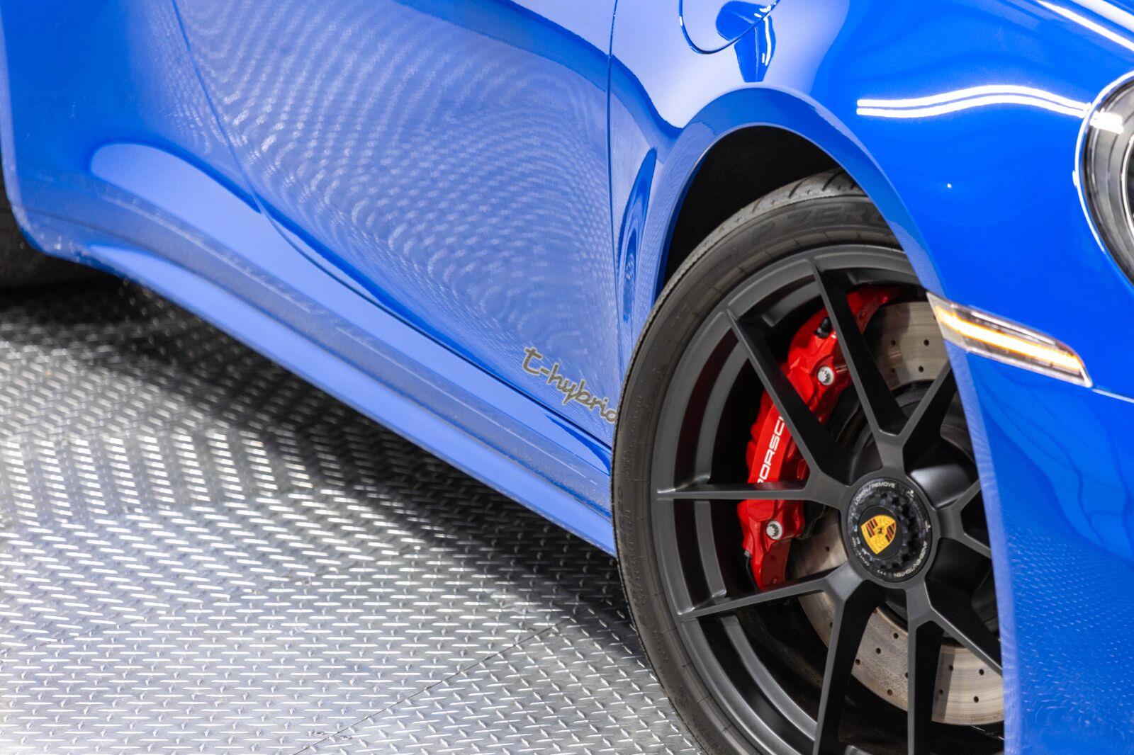 2026 Porsche 911 GTS - Photo 47