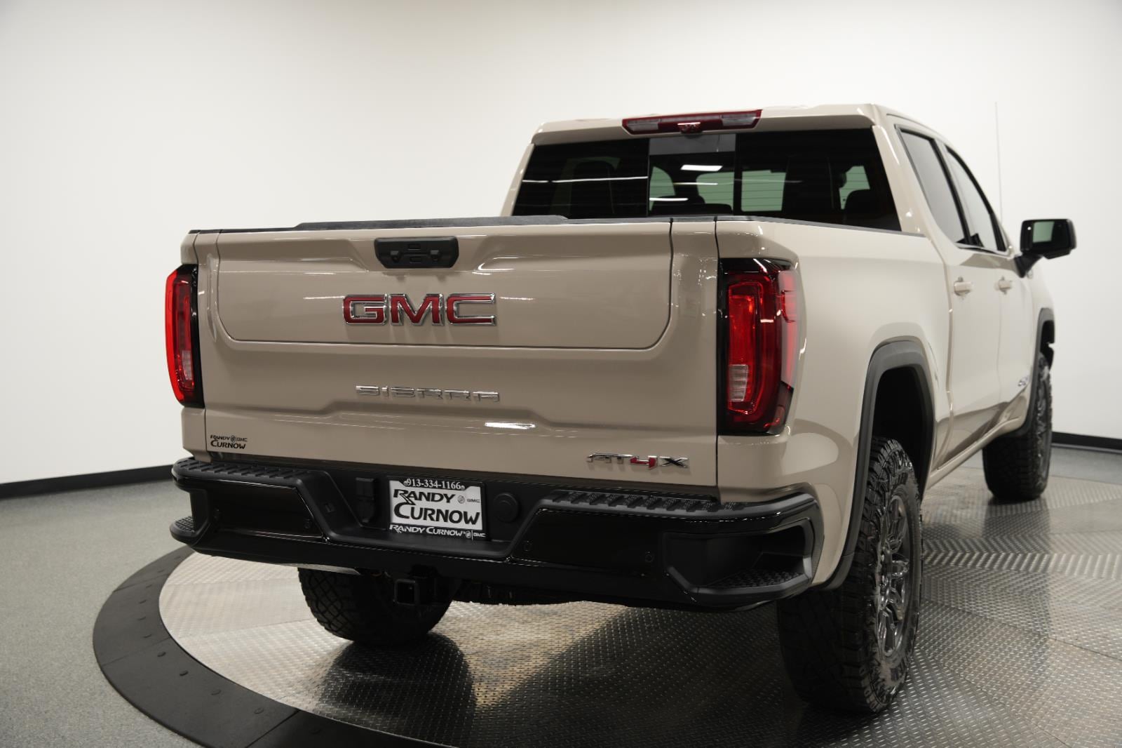 2026 GMC Sierra 1500 AT4X - Photo 8