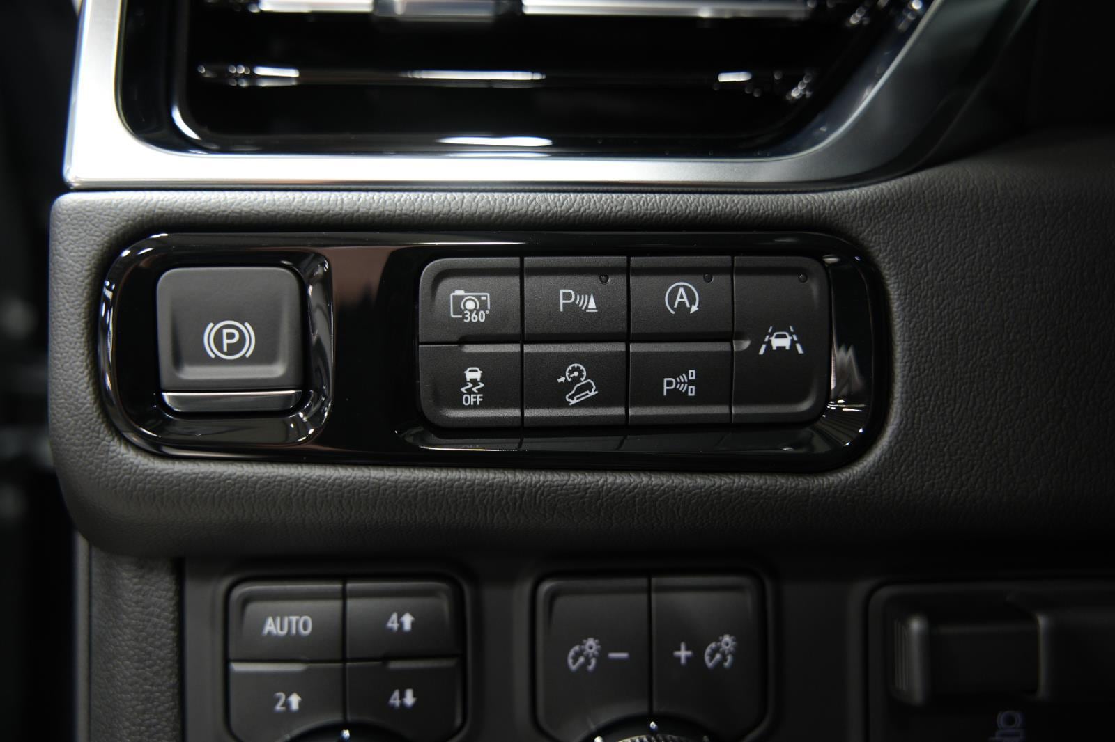 2026 GMC Yukon Denali - Photo 37