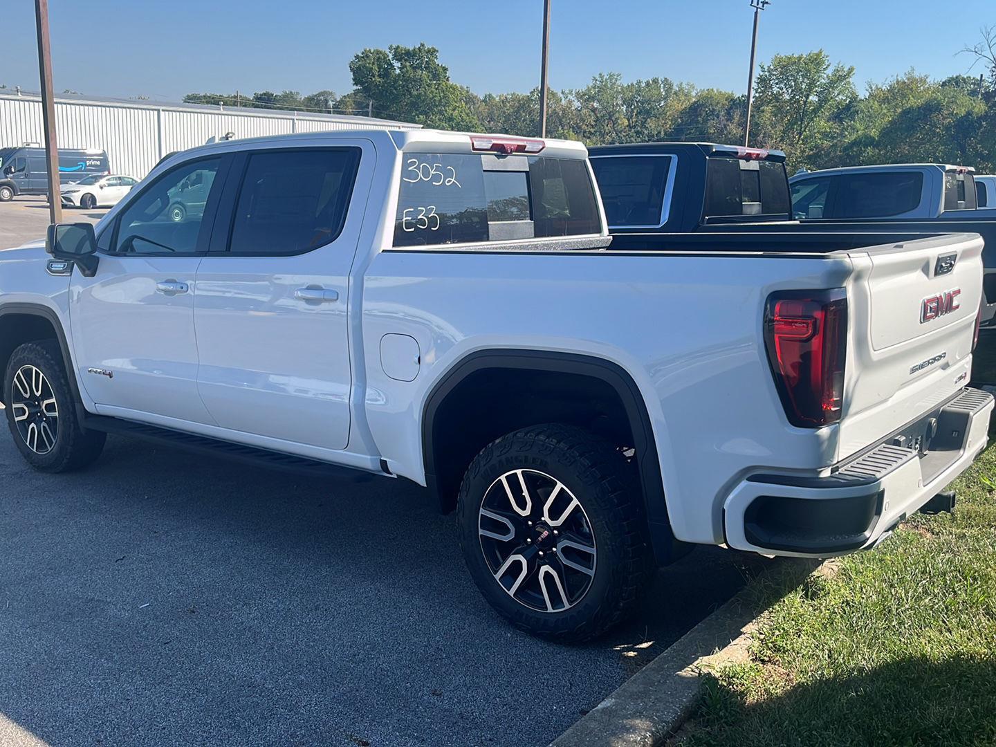 2026 Gmc Sierra 1500 AT4 photo 2