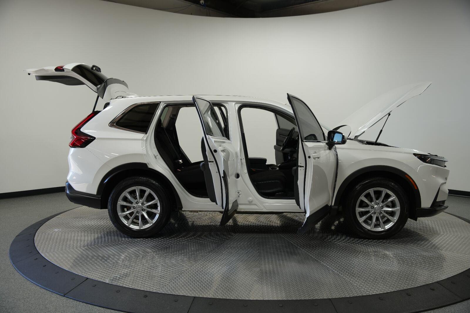 2025 Honda CR-V EX - Photo 11