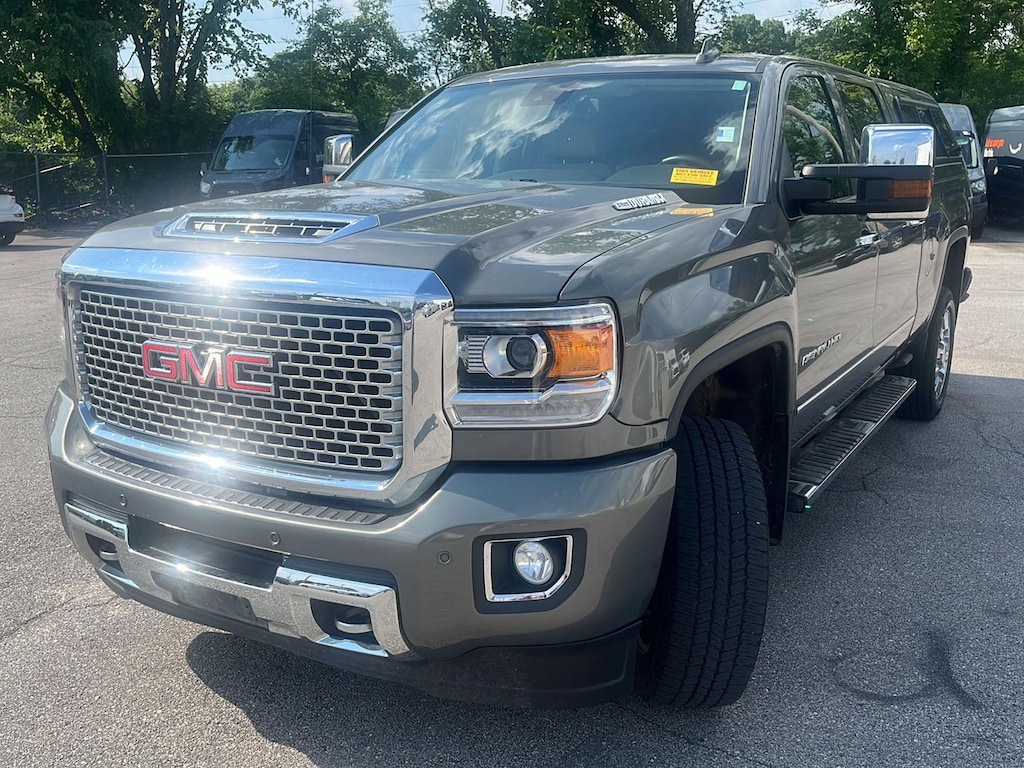 Used 2017 GMC Sierra 2500 HD Denali Truck Crew Cab