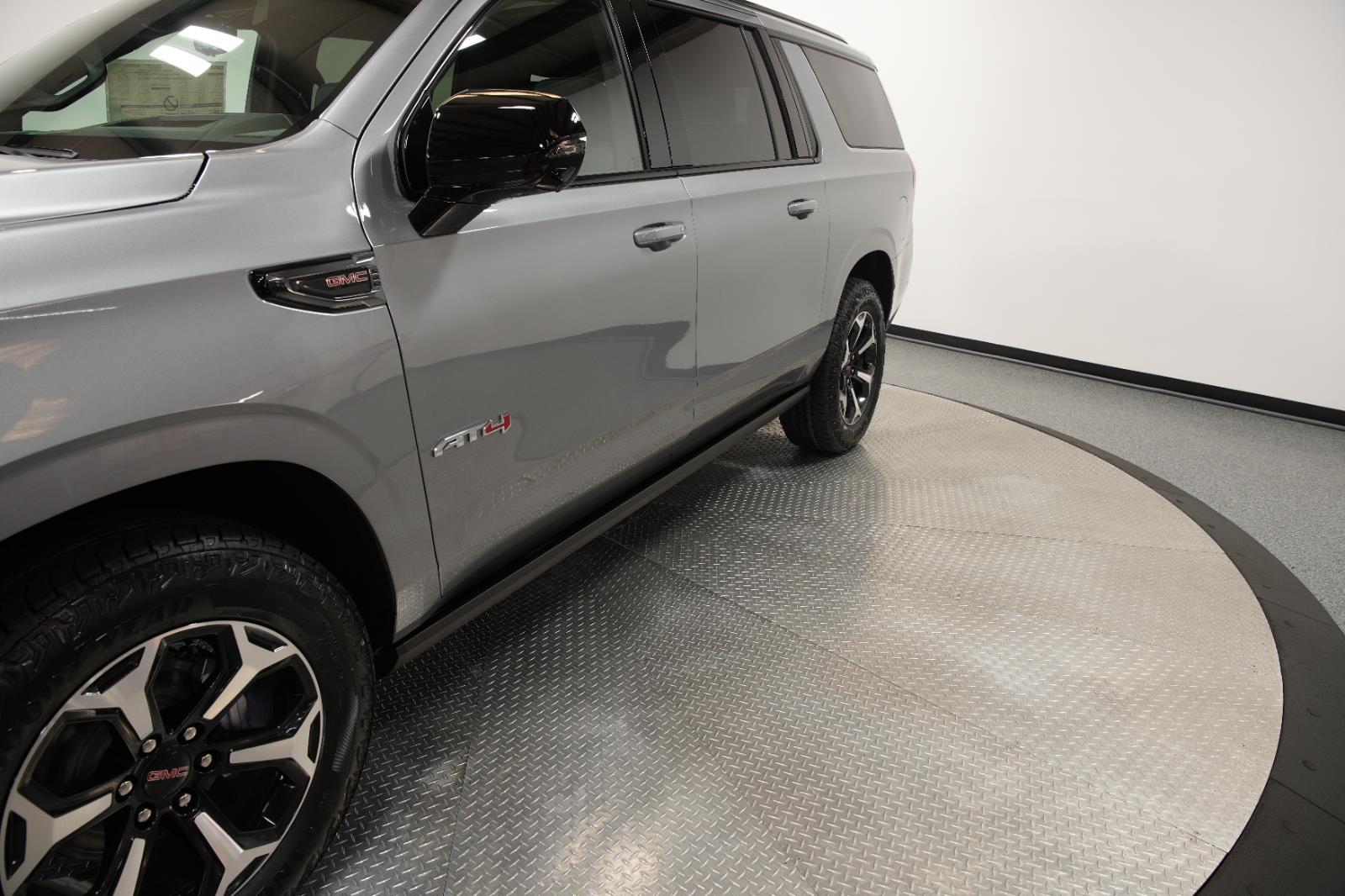 2026 GMC Yukon XL AT4 - Photo 6