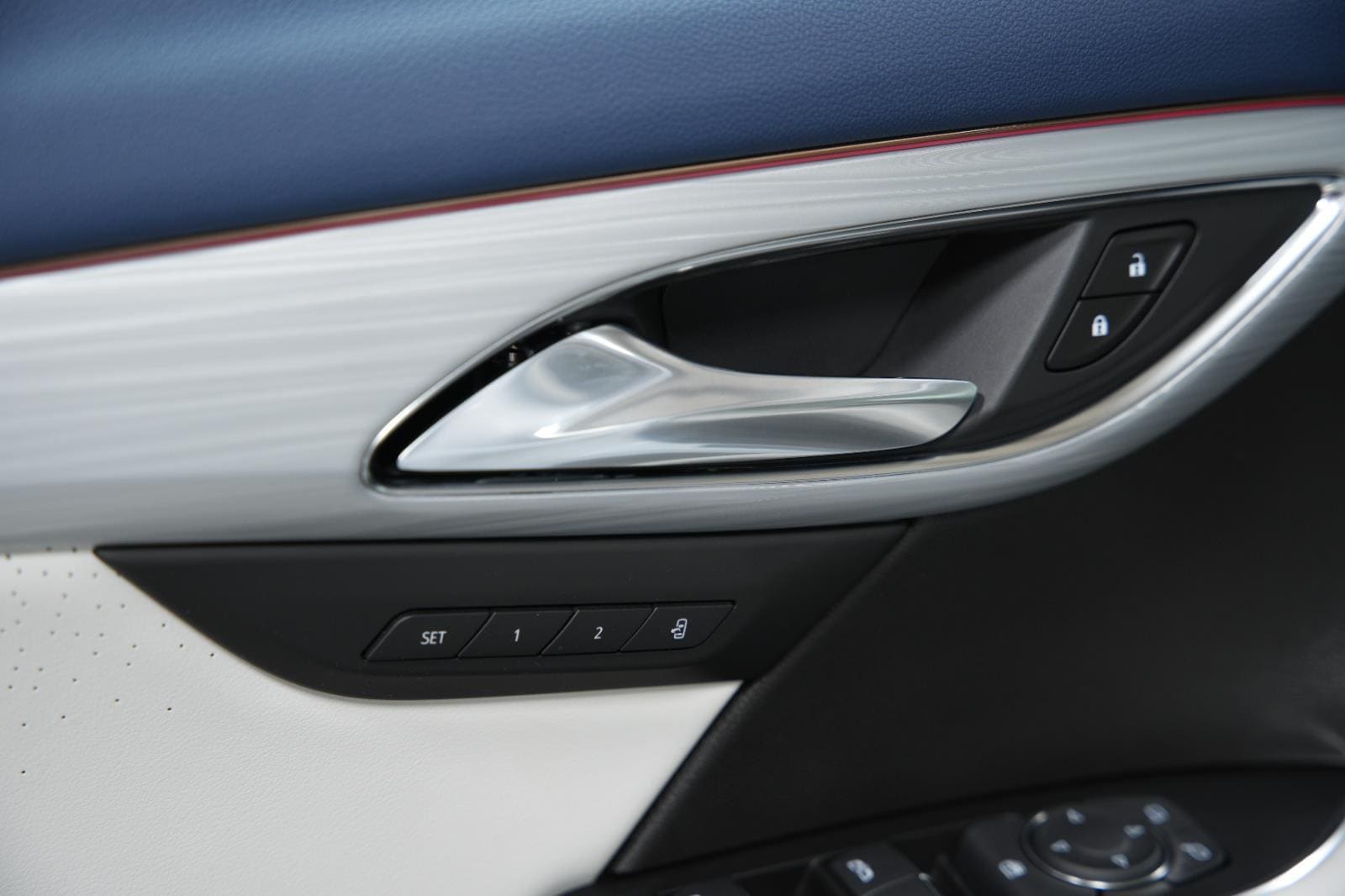 2026 Buick Envision Avenir - Photo 23