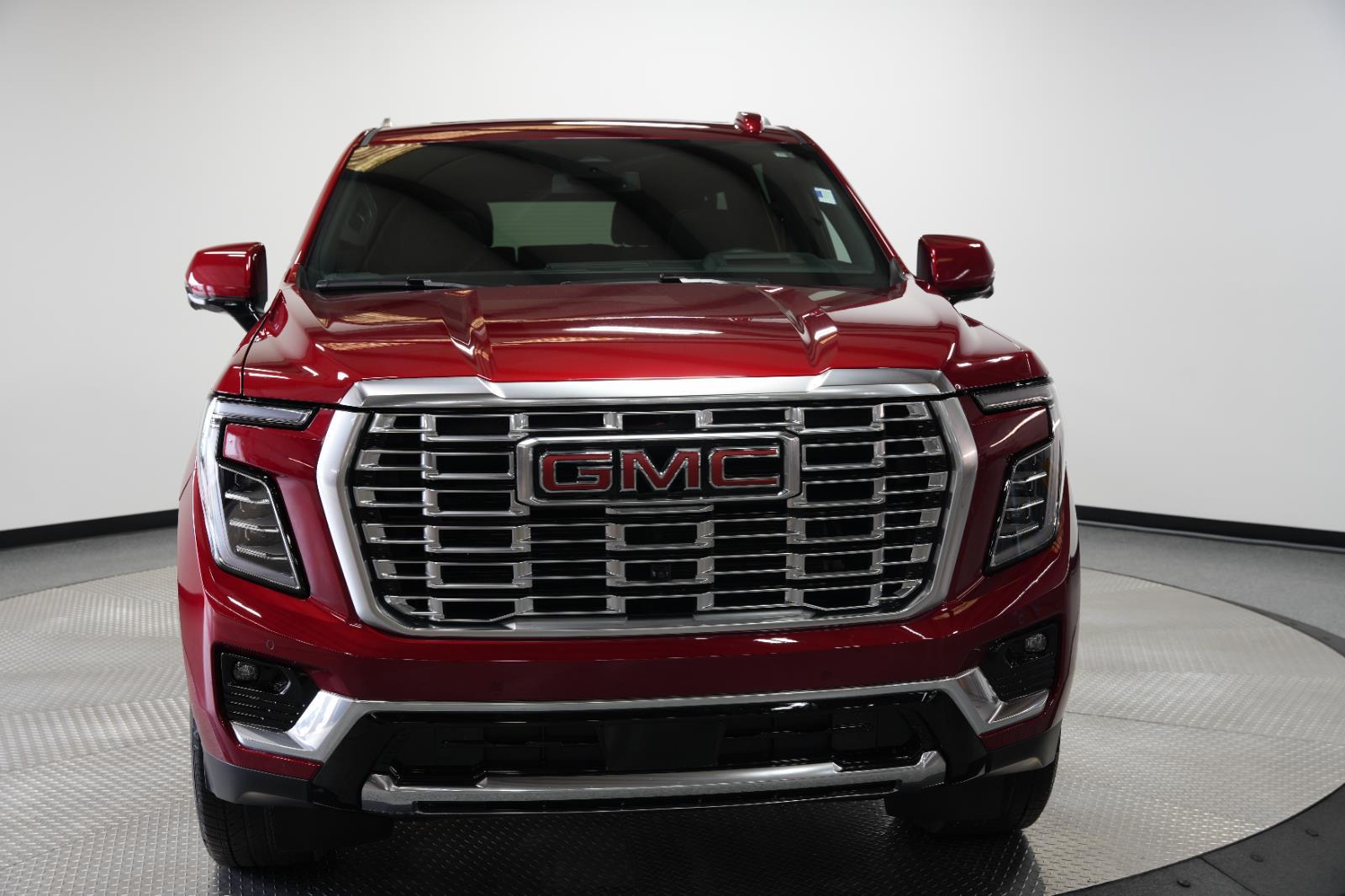 Used 2025 GMC Yukon XL Denali with VIN 1GKS2JRL1SR214682 for sale in Kansas City