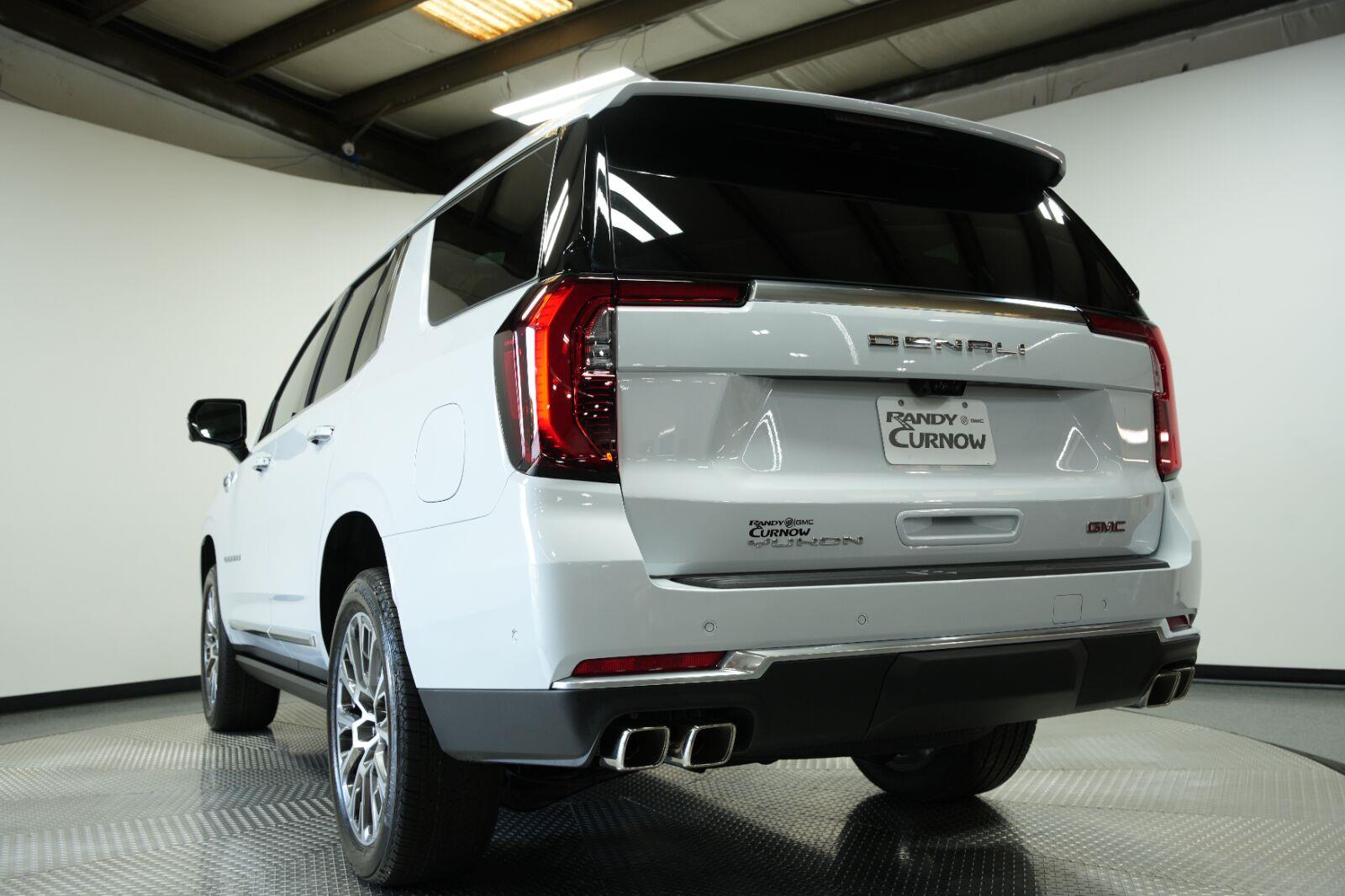 2026 GMC Yukon Denali - Photo 36