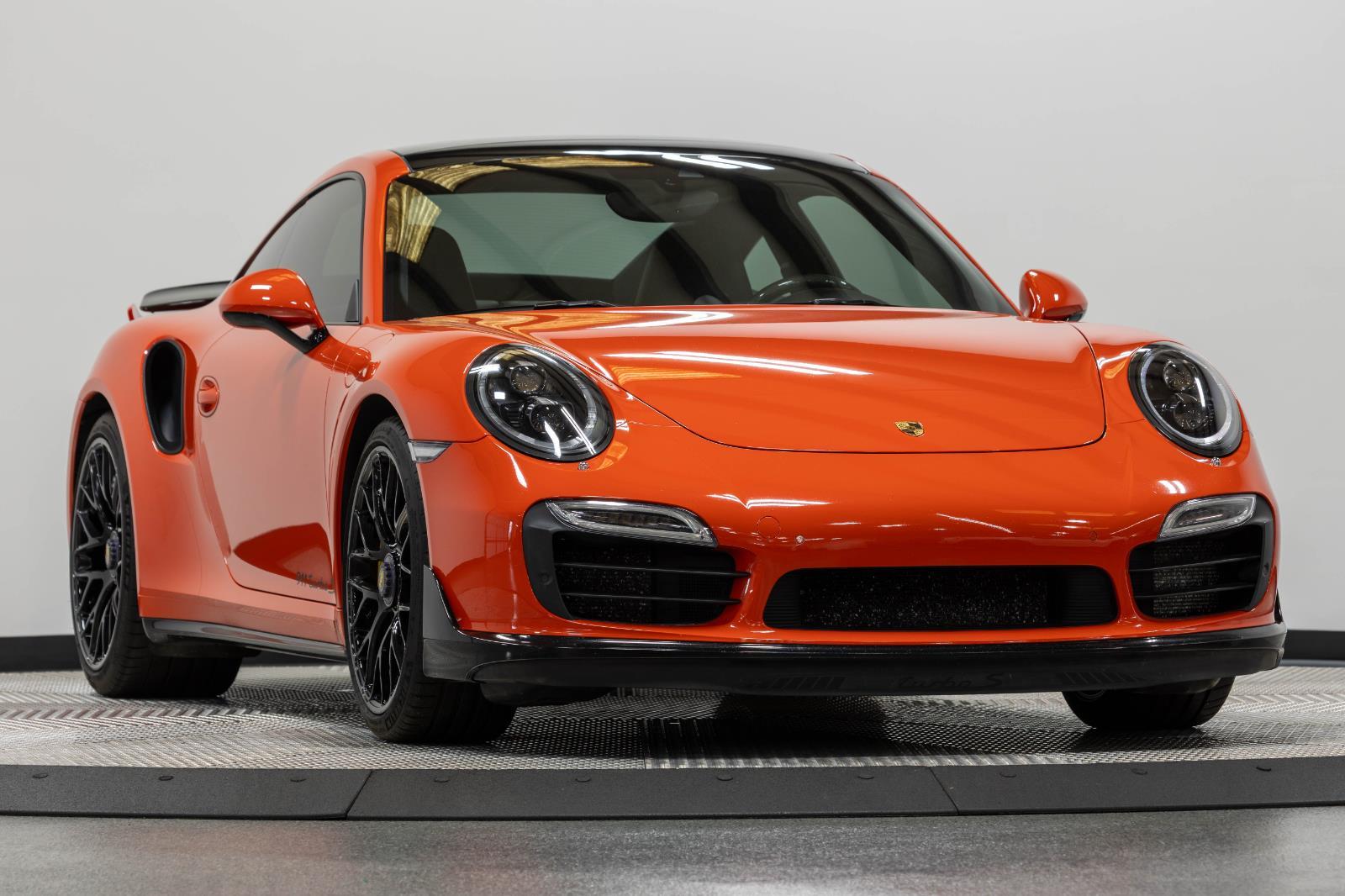 2016 Porsche 911 Turbo S Coupe's photo