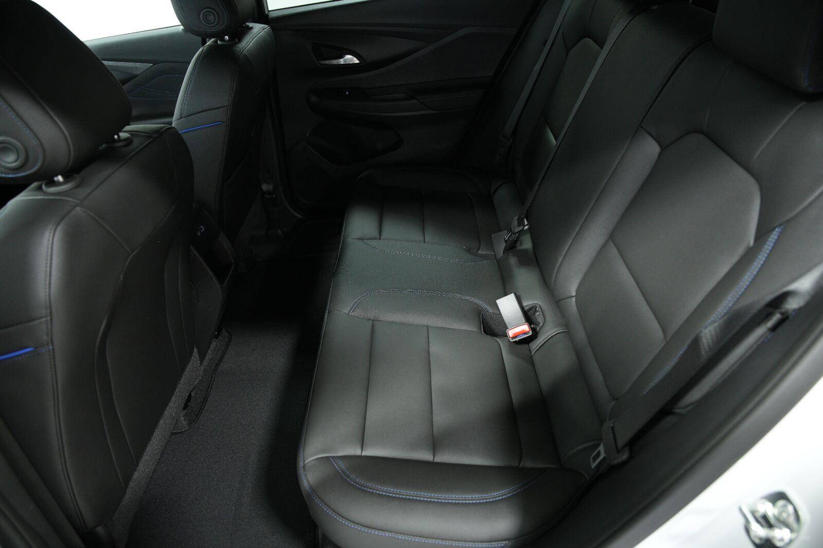 2026 Buick Envista Sport Touring - Photo 27