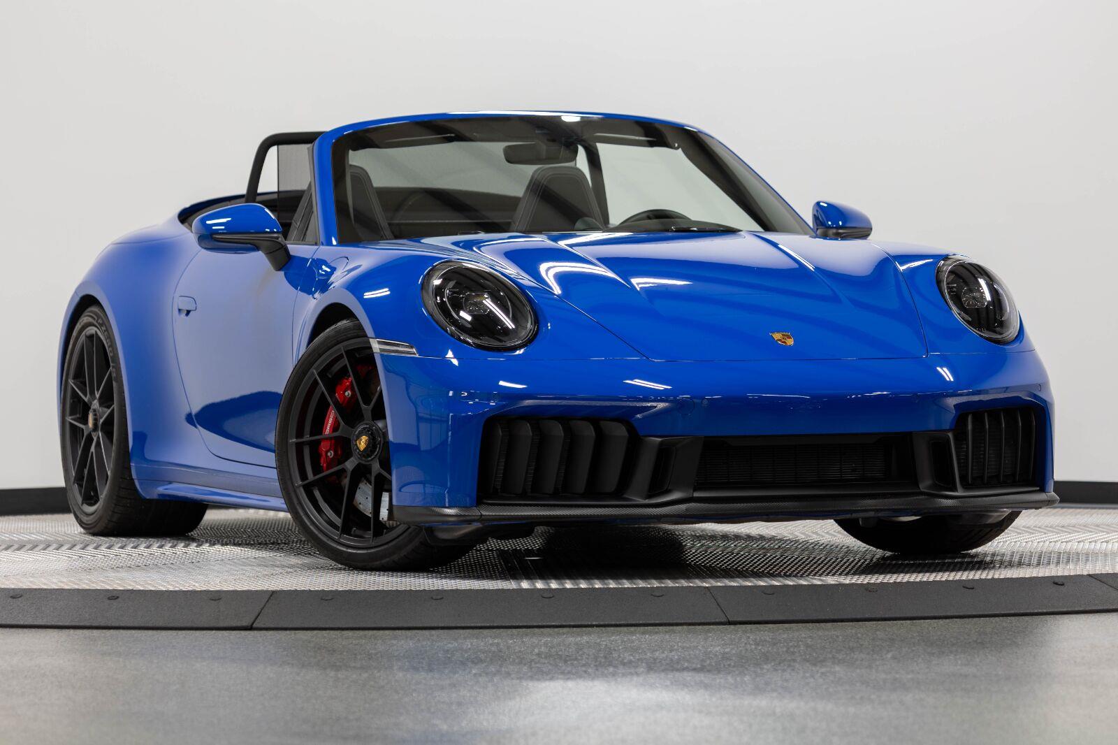 2026 Porsche 911 GTS - Photo 12