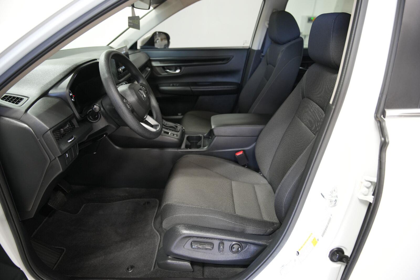 2025 Honda CR-V EX - Photo 38