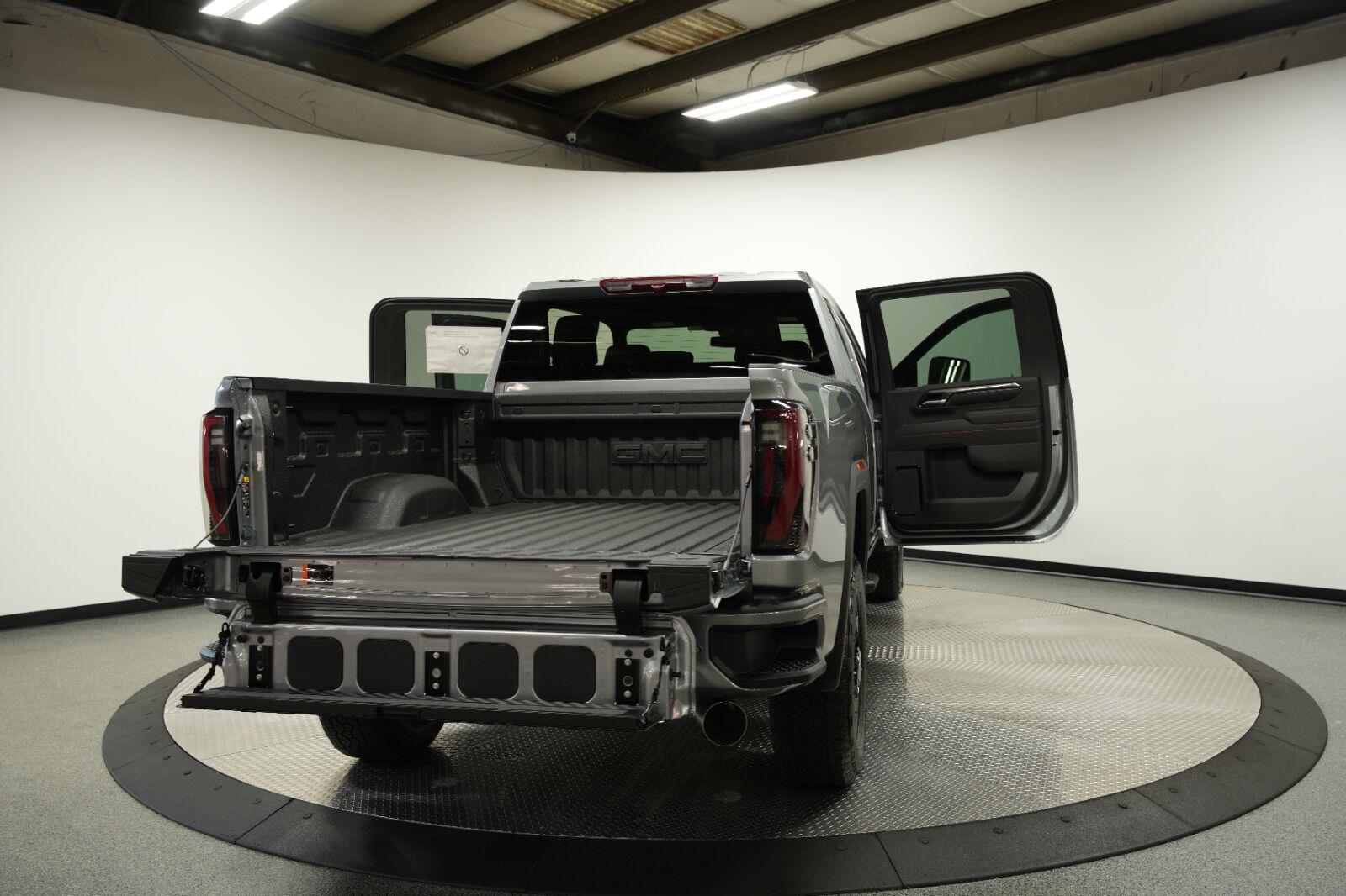 2026 GMC Sierra 2500HD AT4 - Photo 13