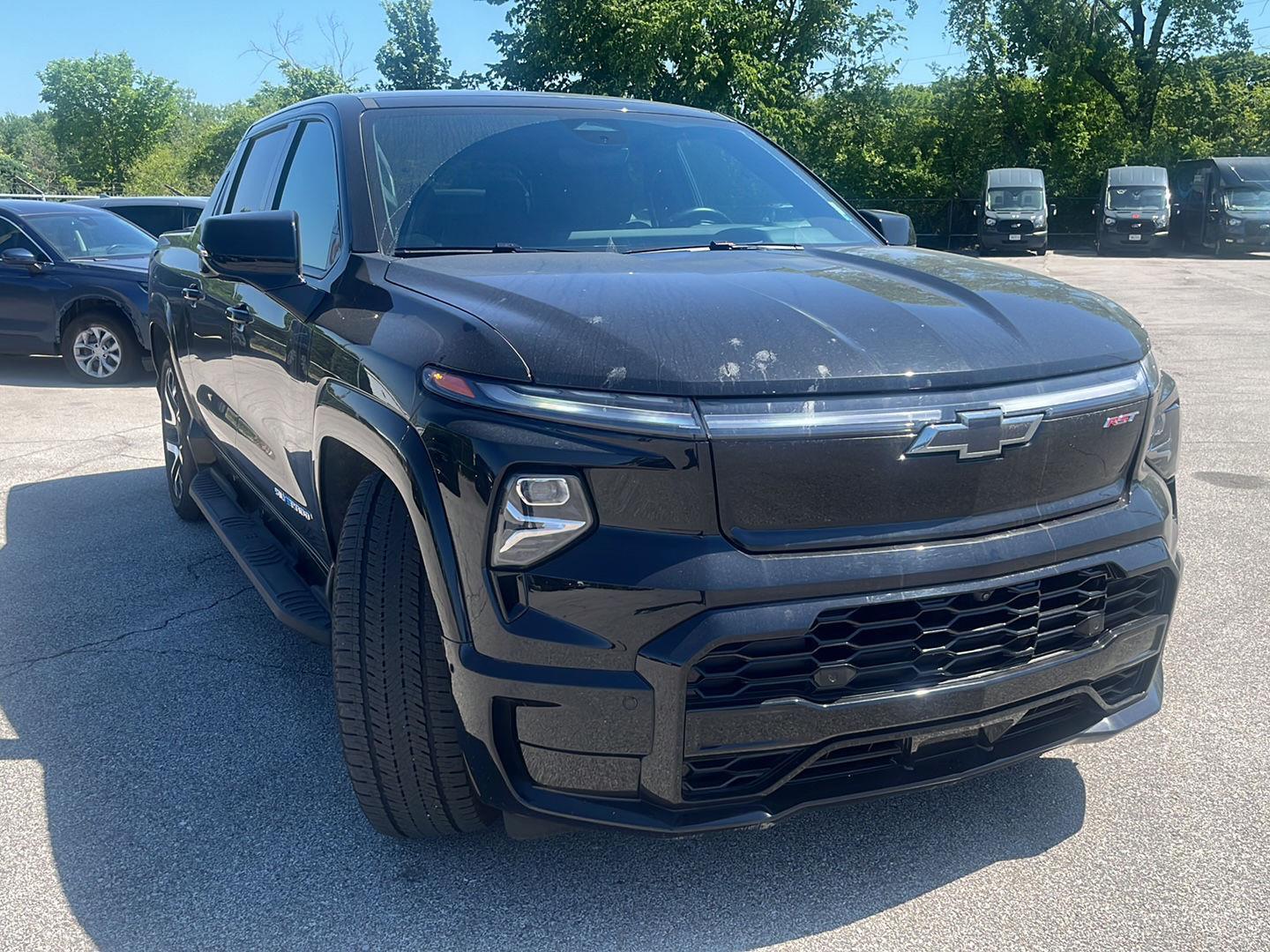 Used 2025 Chevrolet Silverado EV RST with VIN 1GC402EL0SU405075 for sale in Kansas City, KS