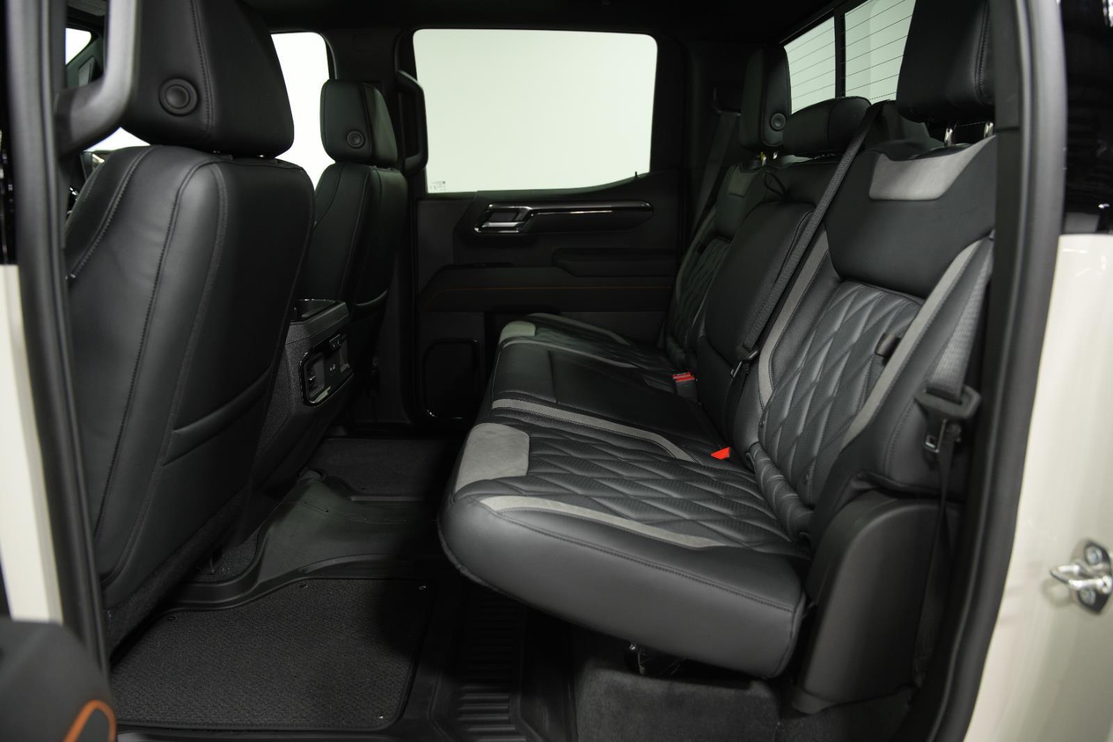 2026 GMC Sierra 1500 AT4 - Photo 35