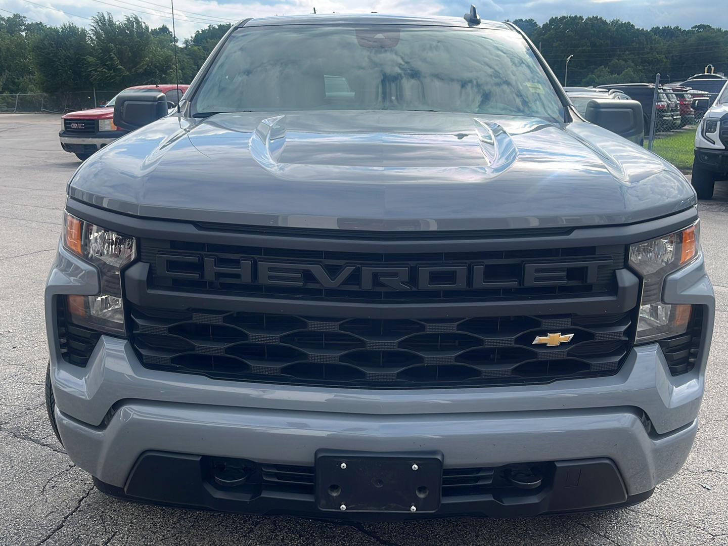 Used 2024 Chevrolet Silverado 1500 Custom with VIN 3GCPDBEK7RG182698 for sale in Kansas City