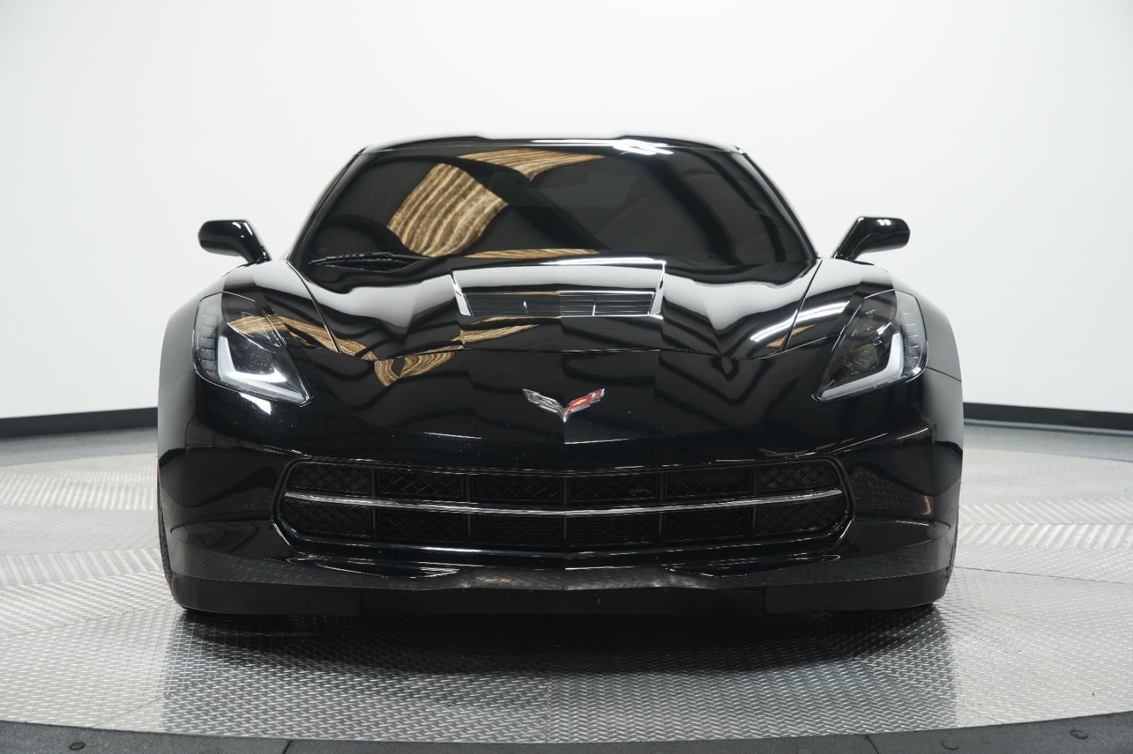 Used 2014 Chevrolet Corvette Base with VIN 1G1YB2D76E5109422 for sale in Kansas City