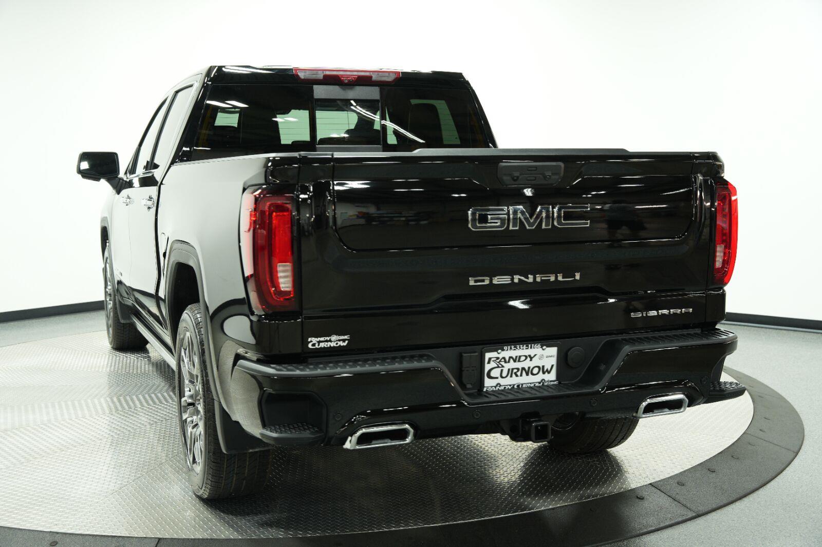 2026 GMC Sierra 1500 Denali Ultimate - Photo 9
