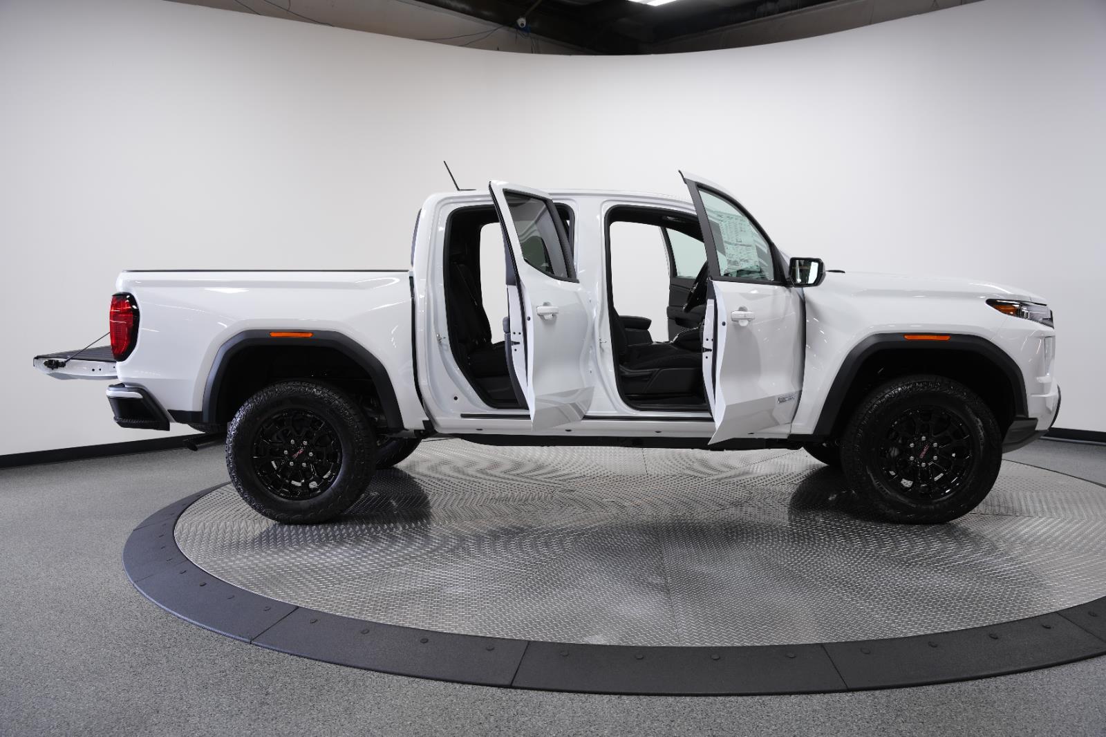 2026 GMC Canyon Elevation - Photo 11