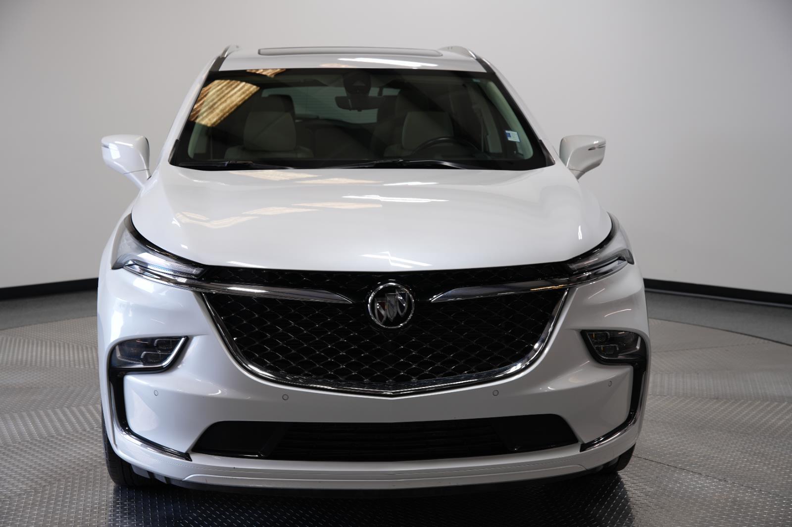 Used 2022 Buick Enclave Avenir with VIN 5GAEVCKW6NJ195535 for sale in Kansas City