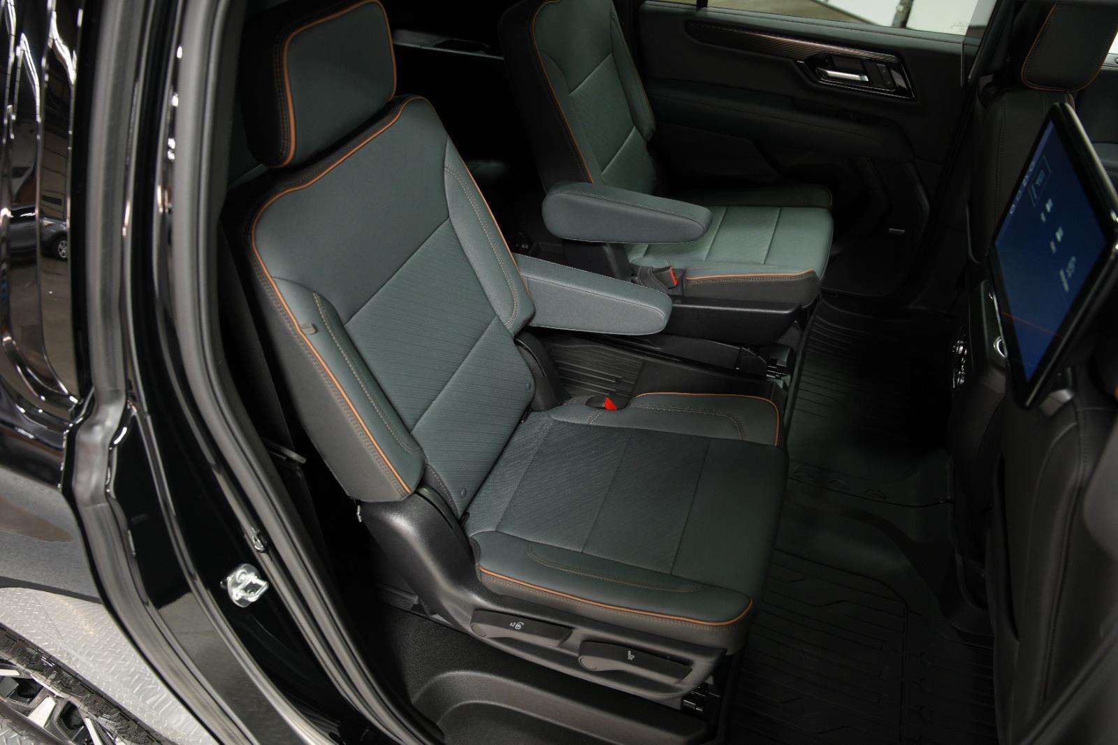 2026 GMC Yukon XL AT4 - Photo 18
